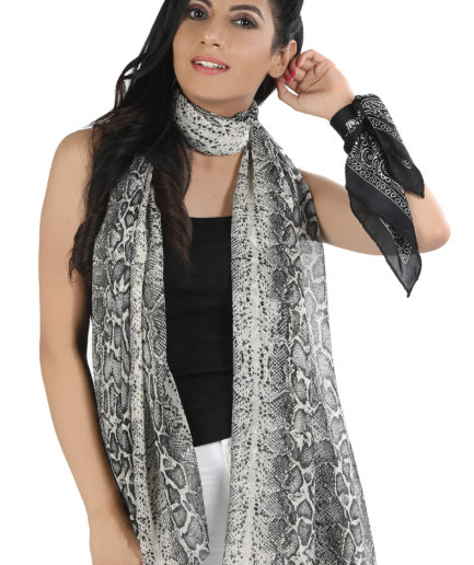 Poly crinkeld chiffon animal printed Scarves